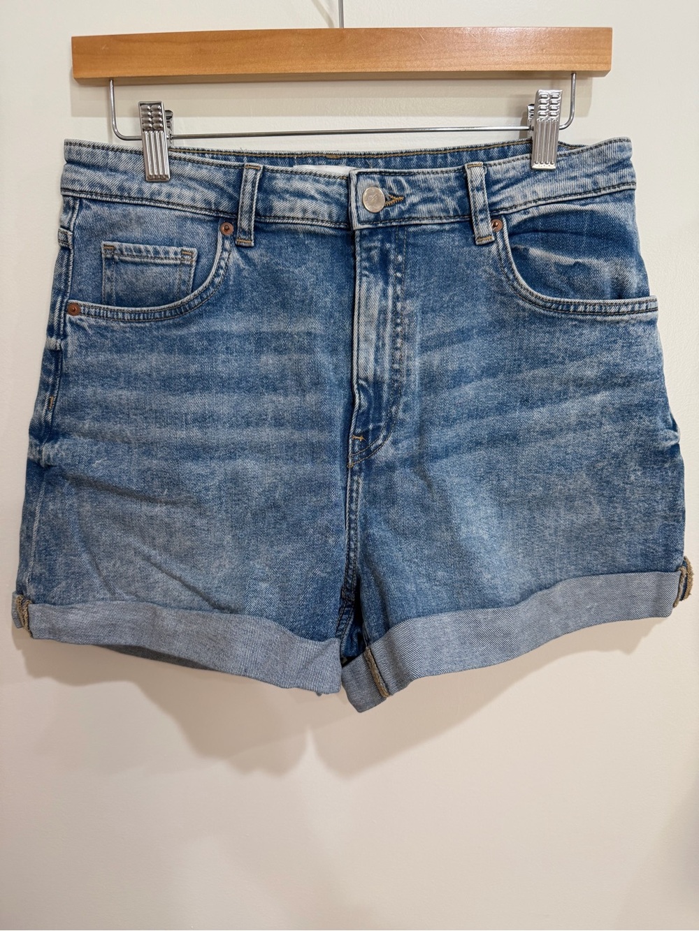 H&M High-Rise Rolled-Hem Denim Shorts - Blue